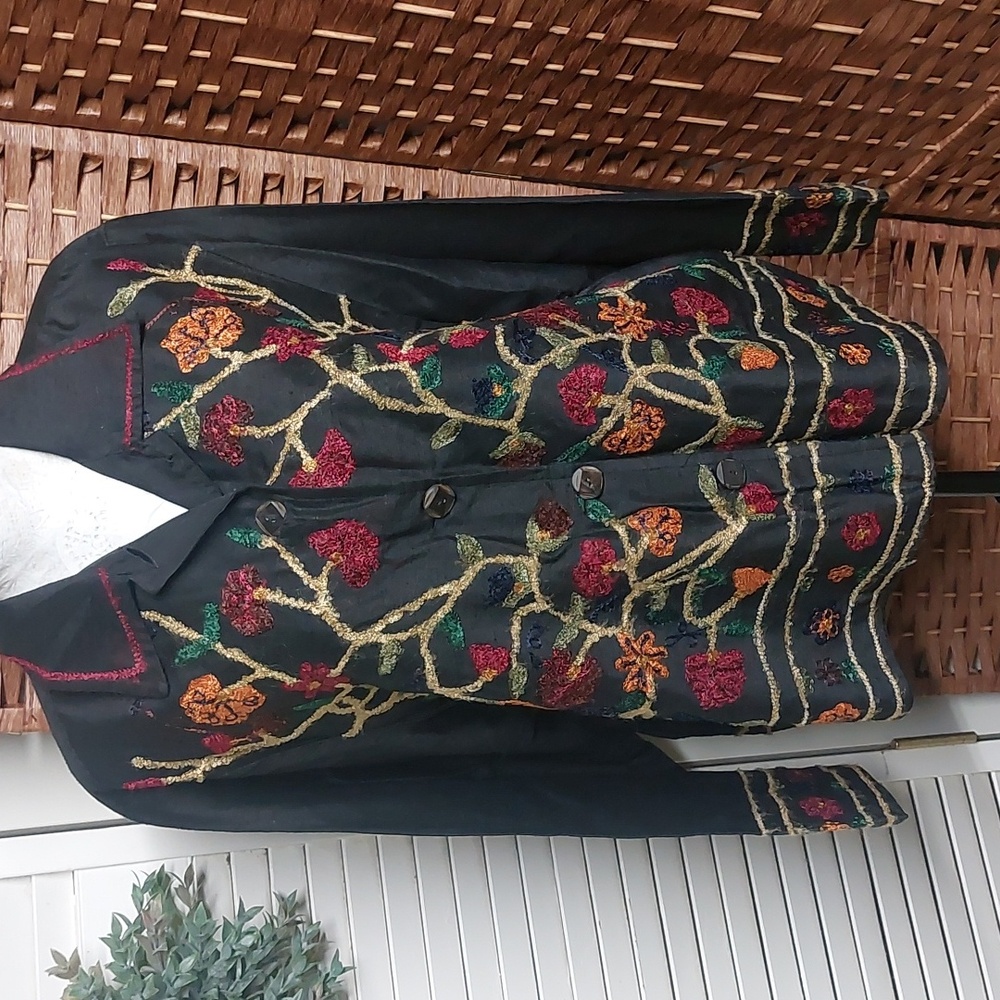 Vtg Silk Art To Wear Embroidered Top  XL